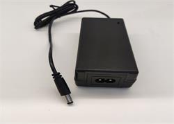 12v2a电源适配器能用5a的吗